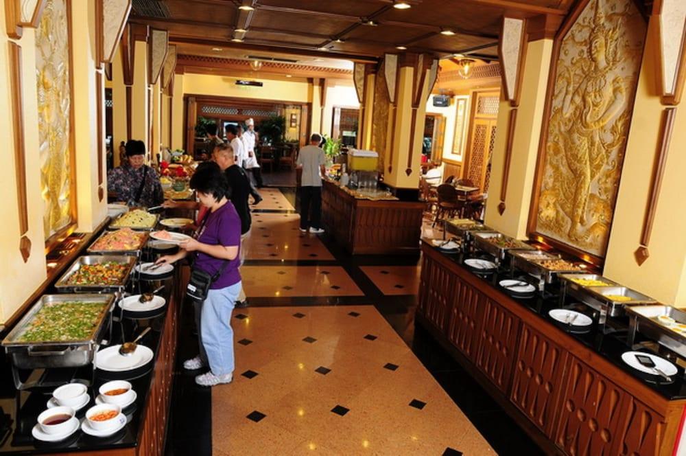 Golden Beach Hotel Pattaya Exteriör bild