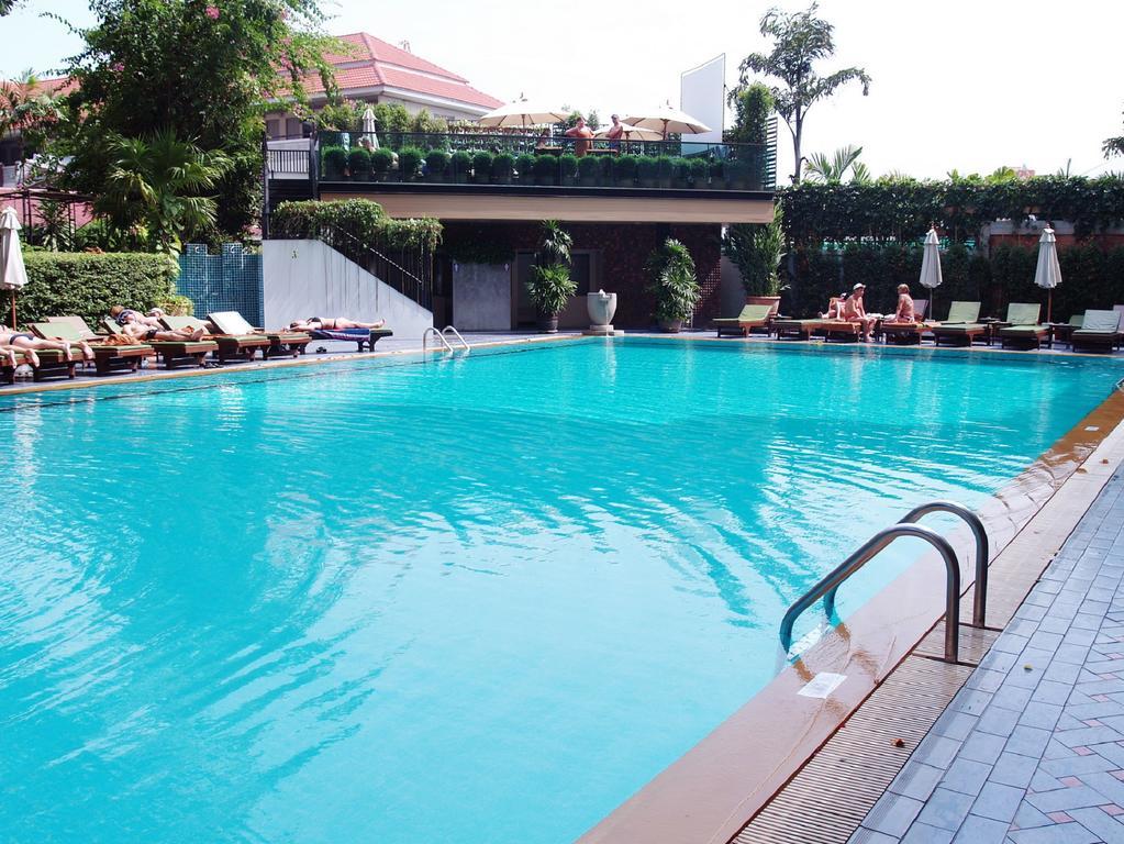 Golden Beach Hotel Pattaya Exteriör bild