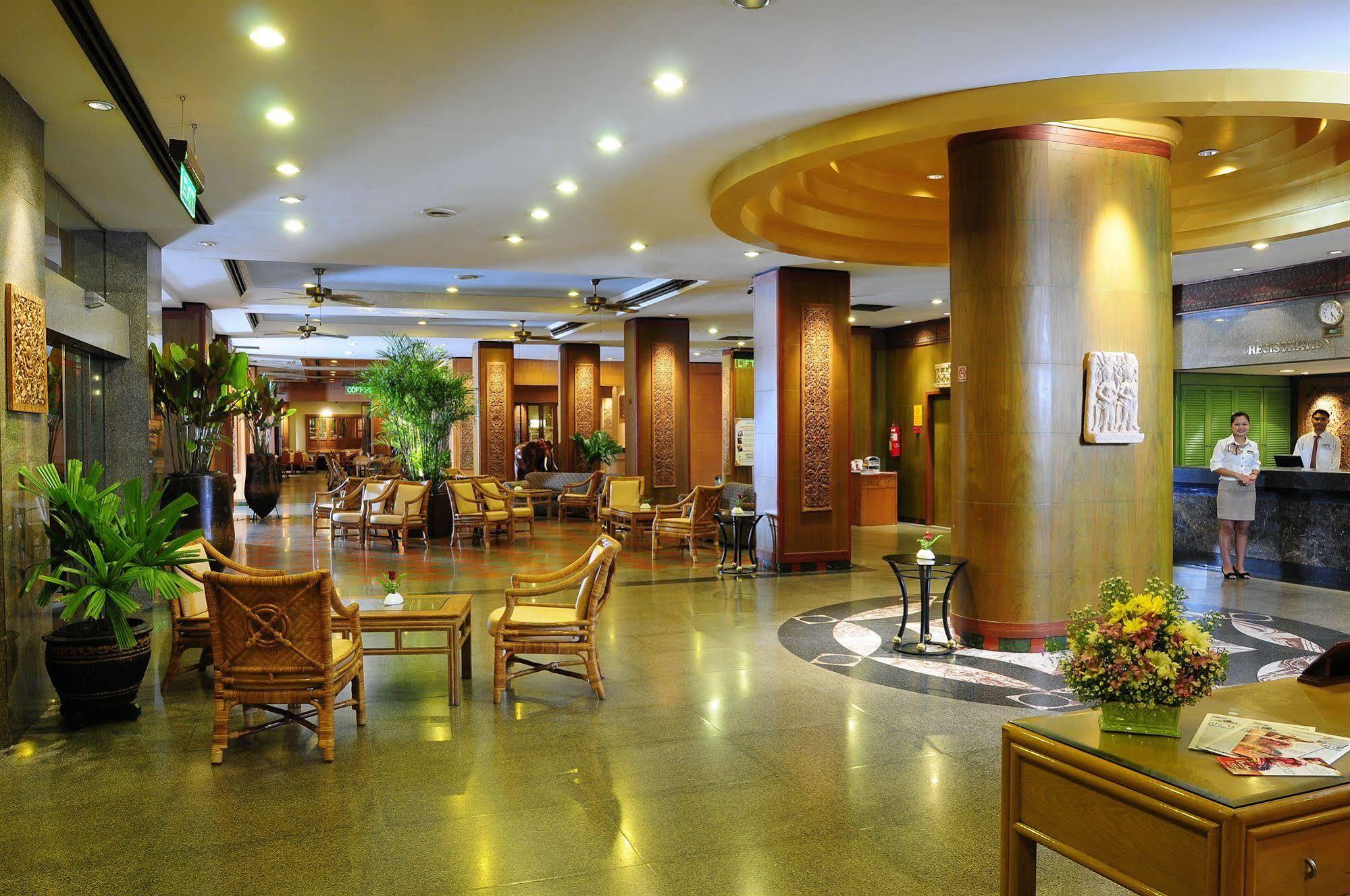 Golden Beach Hotel Pattaya Exteriör bild