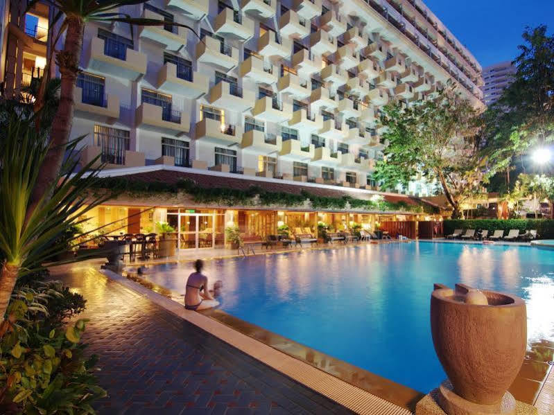 Golden Beach Hotel Pattaya Exteriör bild