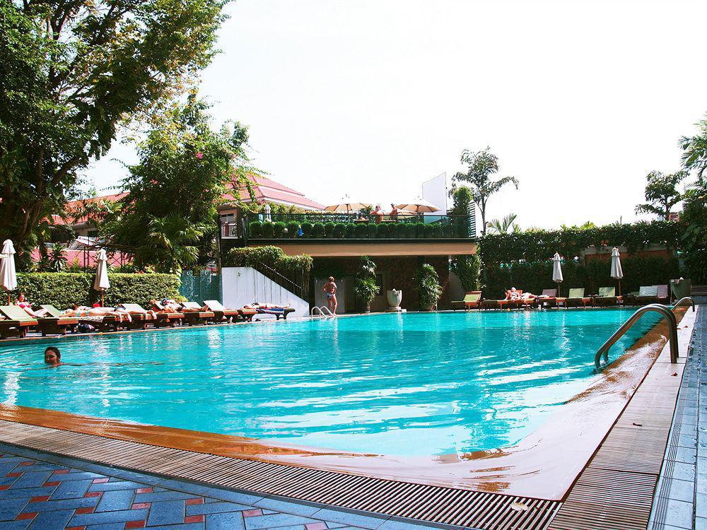 Golden Beach Hotel Pattaya Exteriör bild